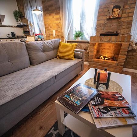 Apartament Marklissa เลชนา ภายนอก รูปภาพ