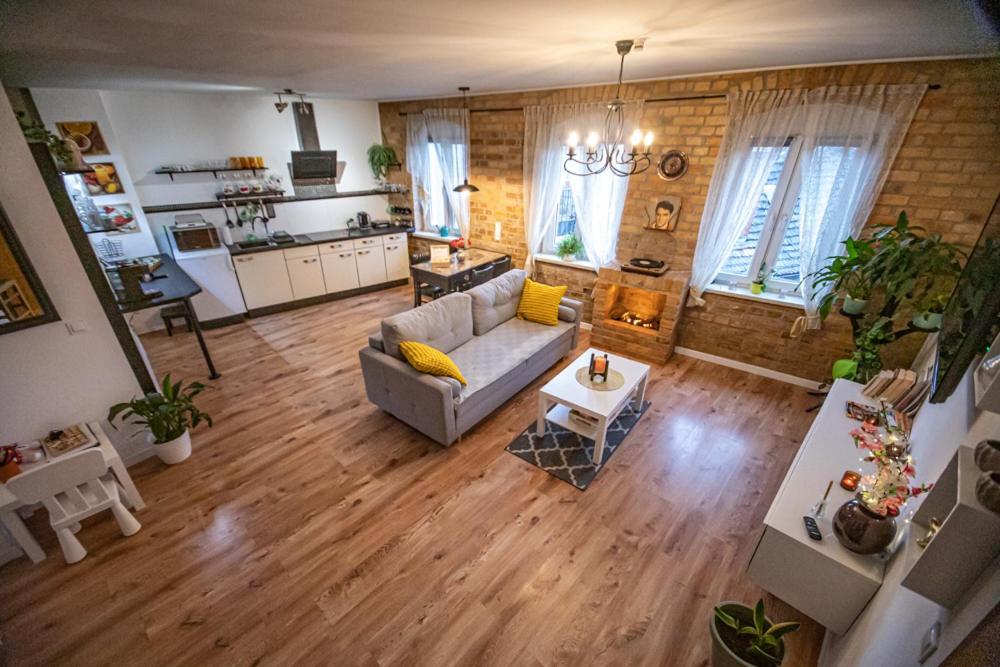 Apartament Marklissa เลชนา ภายนอก รูปภาพ